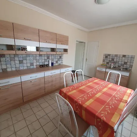 Czinege Vendeghaz - Kis Haz 아파트 Poroszló