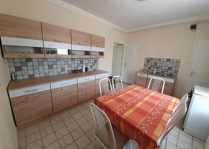 Czinege - Kis Ház Apartamento Poroszló