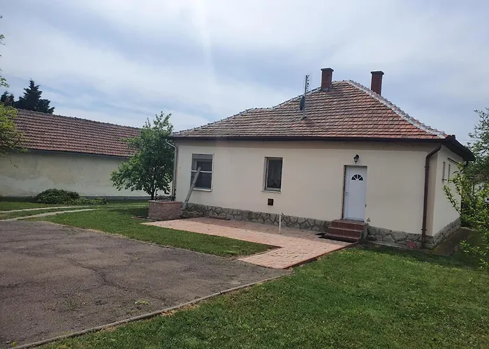 Czinege - Kis Ház Apartamento *